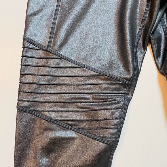 Athleta Inclination Moto Tight Legging Shimmer Metallic High Rise Phone Pockets - Picture 8 of 14